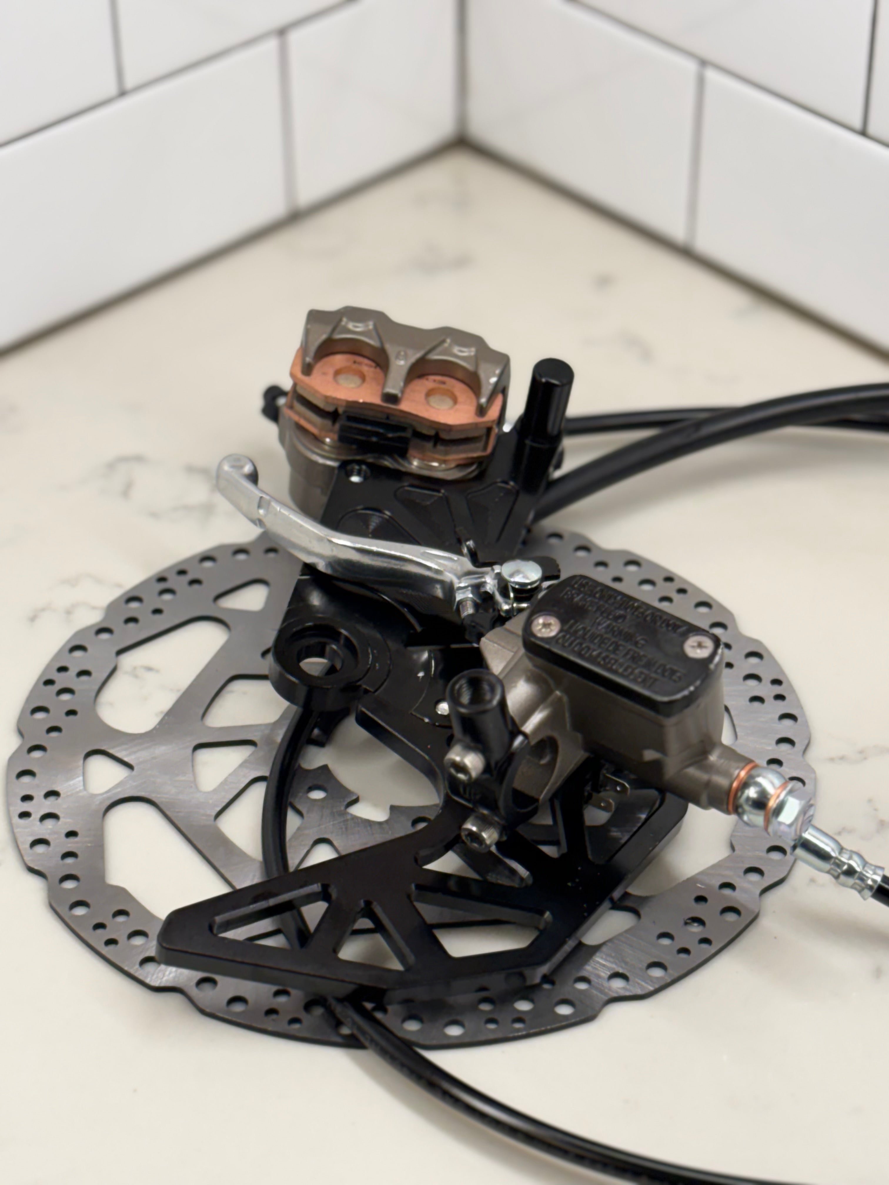 Ultra Bee Brake Kit (Suron, Eride)